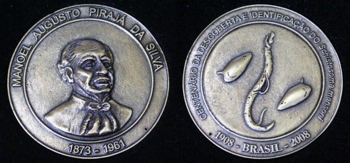 Medalha que lembra nascimento e morte de Pirajá da Silva. Foto: Reprodução.